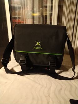 XBOX COMPUTER GAME CARRIER