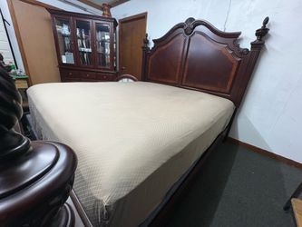 Jawdropping King Bedroom Set
