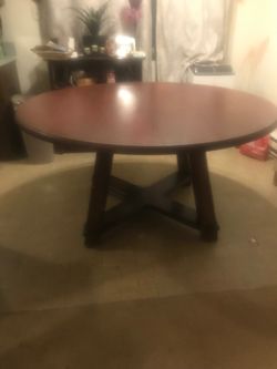 Dinning room table