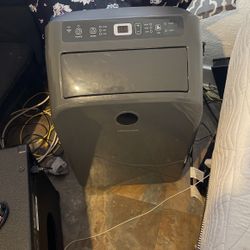 Hisense 8000 BTU Portable air conditioner