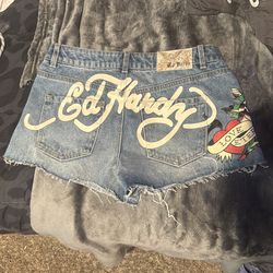 Ed hardy shorts size medium never been worn before