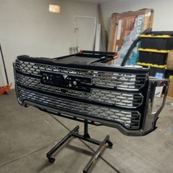 2019-2022ish GMC DENALI 2(contact info removed) Front Grill