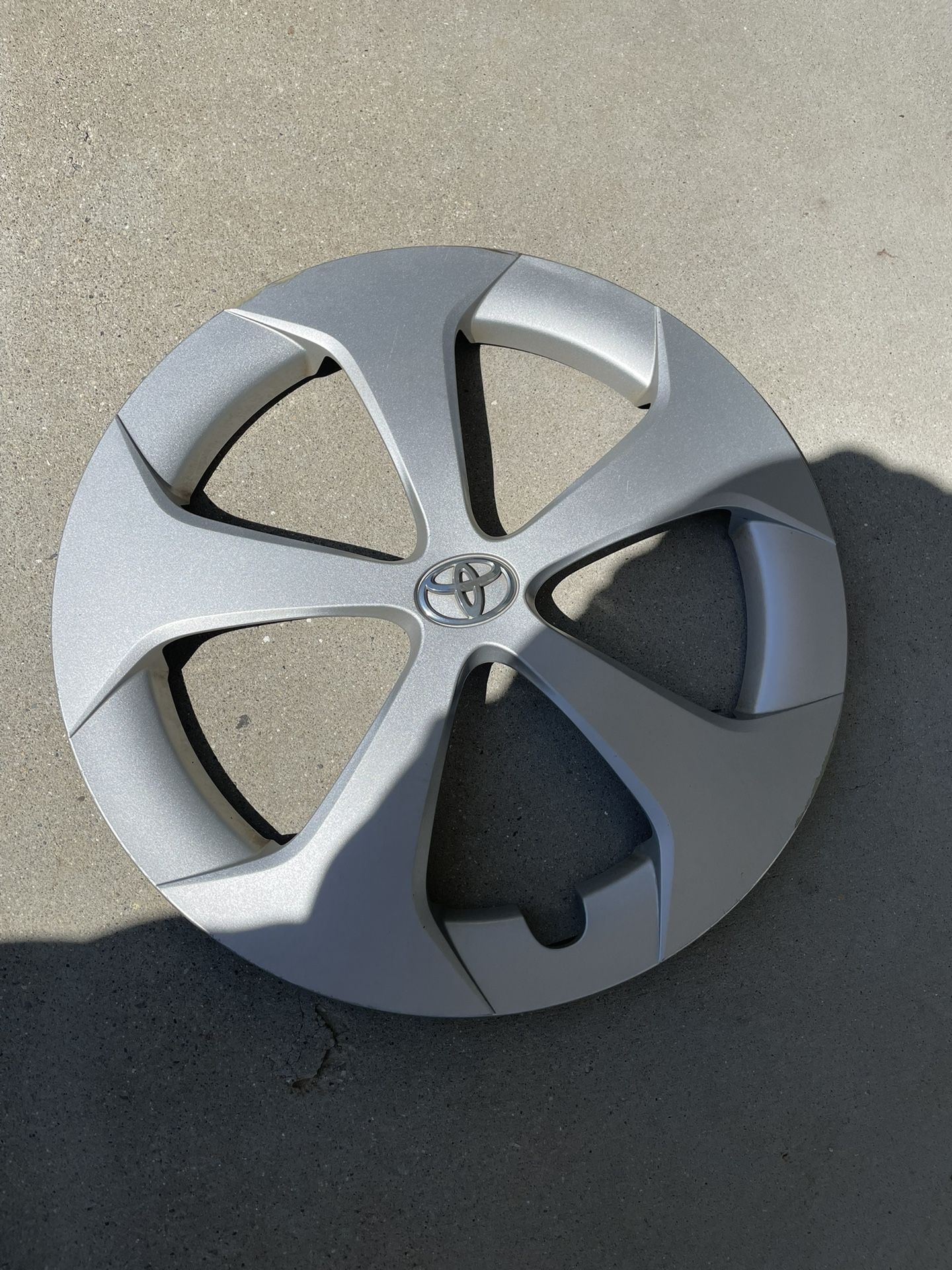 Prius Hub Cap- Gen 3