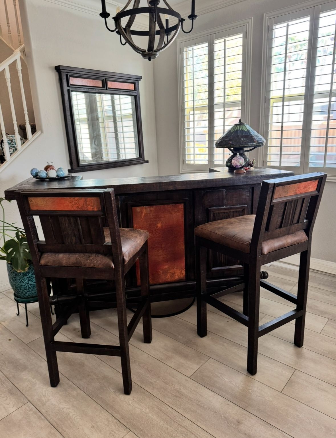 Copper Canyon Bar Set With Stools and Mirror