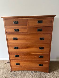 Wood dresser