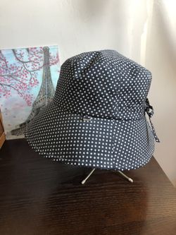 TOTES bucket rain hat