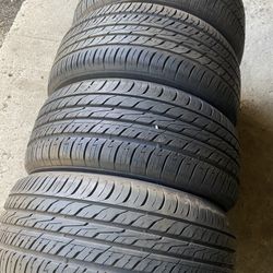 Full set Like New Tires 225 50 17