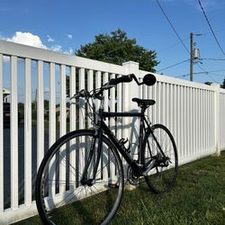 Cannondale 54cm 2.8 aluminum R500 Road bike
