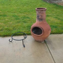 Chimnia  Great Shape  Comes With Stand ..fun For a Fire And Roasted Marshmallows....60.00