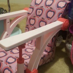 Our Generation- Dolls, Salon chair, clothes and feeding chair