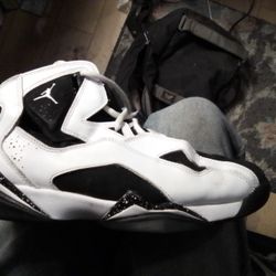 Jordans 7.5