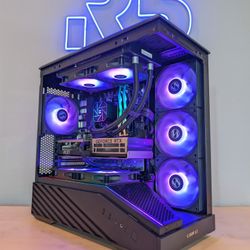 RTX 5070 // Ryzen 7 7700x // 16GB DDR5 // 1TB Gen4 NVMe // WiFi