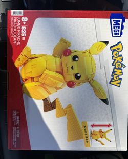 Mega Lego pikachu