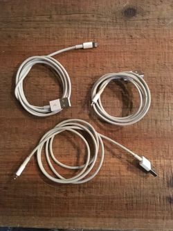 APPLE CHARGER