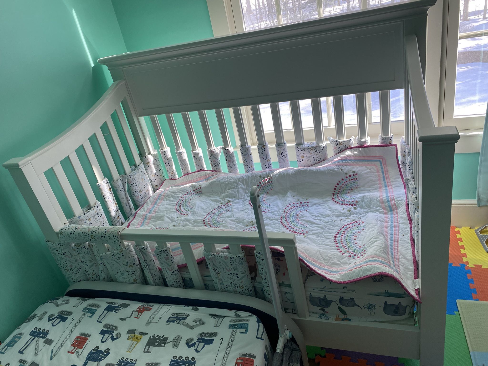 Pottery Barn Kids Larkin Crib w/ Toddler Bed Conversion Kit and mattress