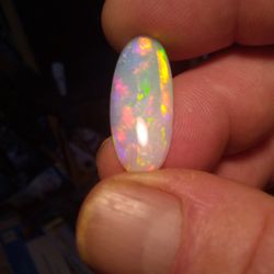 Genuine Natural 7.75 carat Opal.  Top Quality 