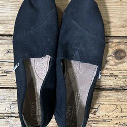 Toms Black Canvas Slip On Flats