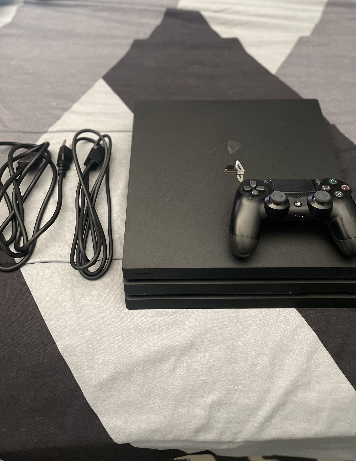 Two Year old Ps4 Pro for Sale in La Habra Heights, CA - OfferUp