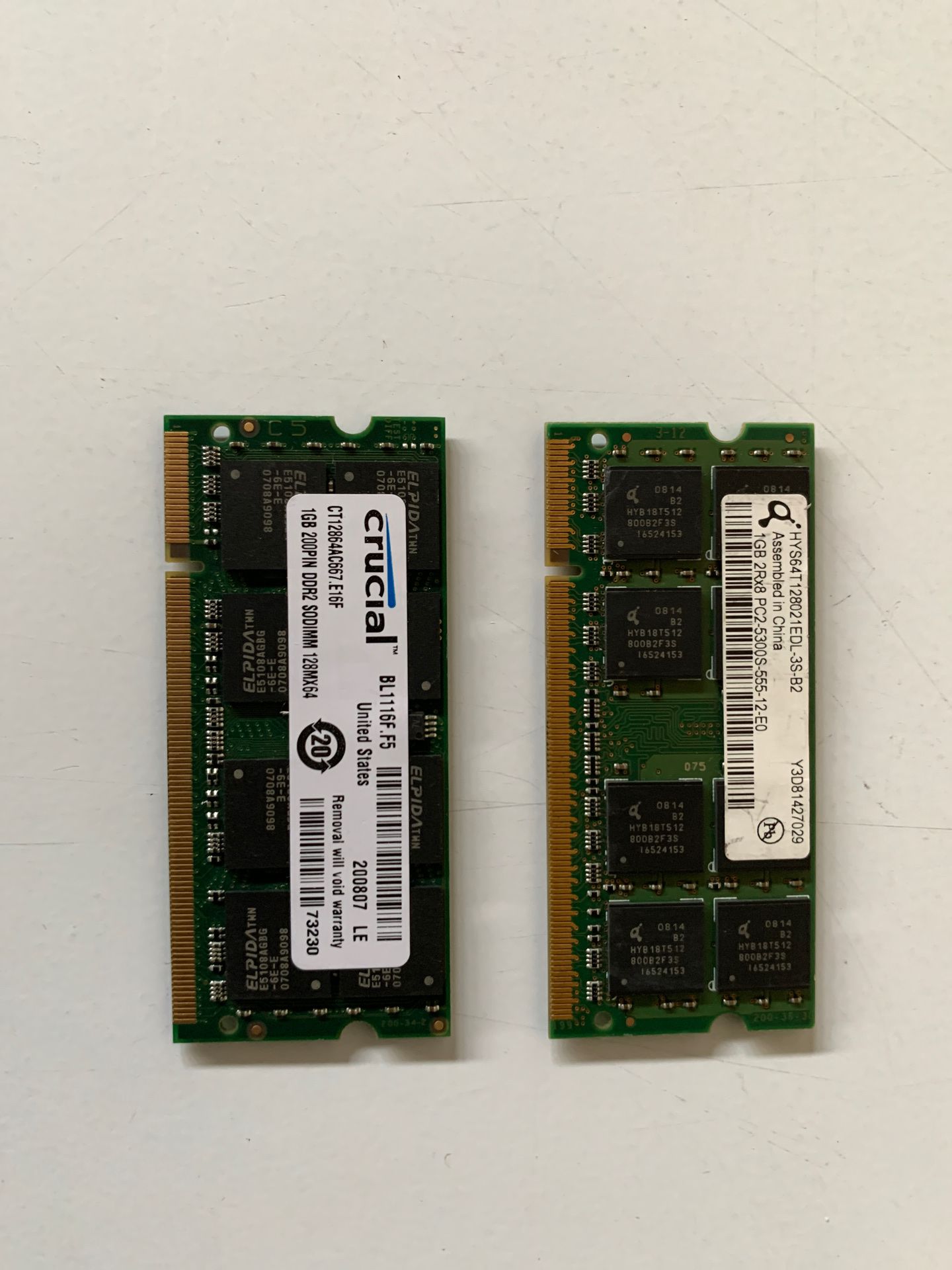 2 GB (2 x 1GB PC2) Laptop Memory Card/ Used/ Working