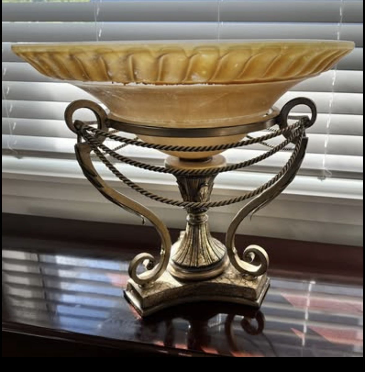 Vintage Glass Centerpiece Pedestal Bowl Large.