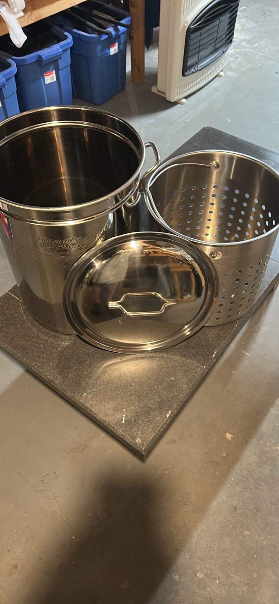 Bayou Classic 1144 Stainless 44 Quart 
