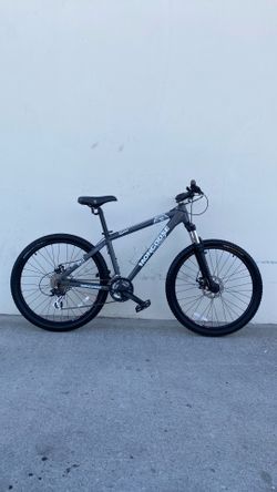 MONGOOSE MOUNTAIN BIKE