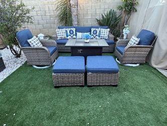 Patio furniture set outdoor new on the box