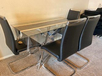 Dining Glass Set for 4