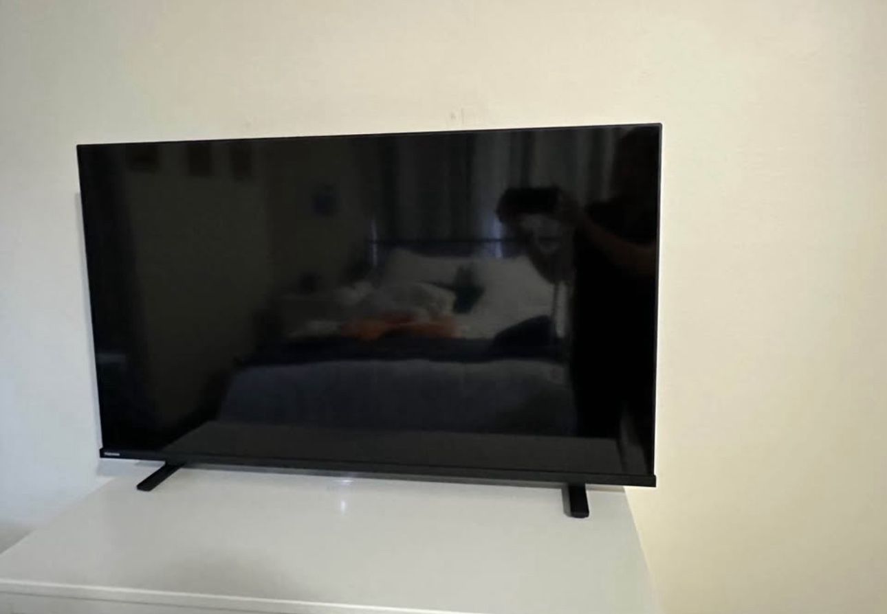 Toshiba 43’ Smart Tv