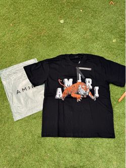 Amiri tee