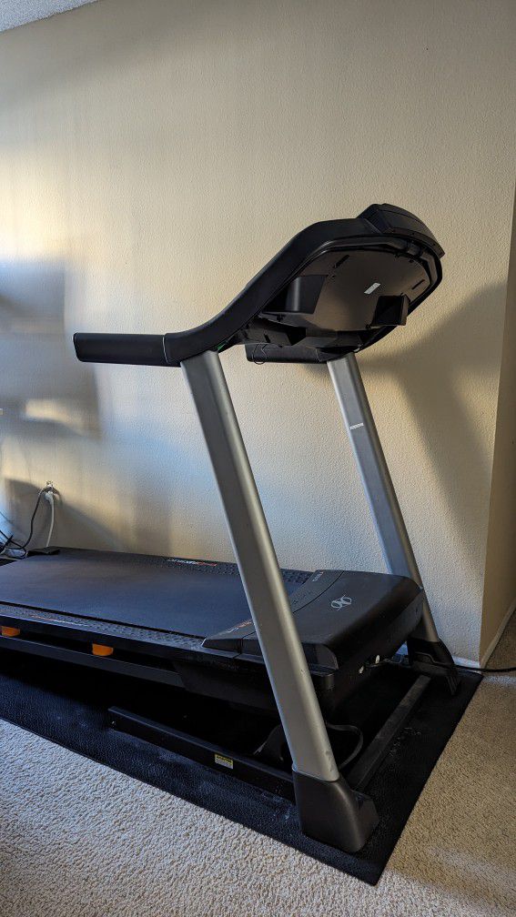 Nordic Track treadmill 