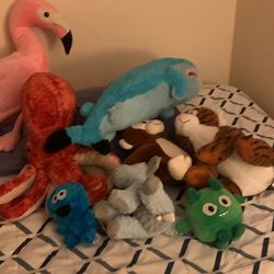 Plushes Please Read Descrip
