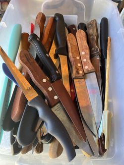 Mixed Lot of Kitchen Knives