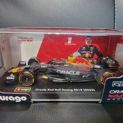 Red Bull Racing RB18 (2022) Sergio & Verstappen