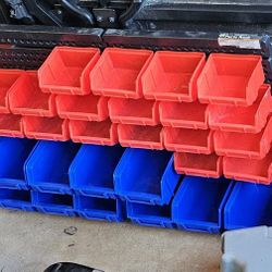 Wall Hardware Organizer