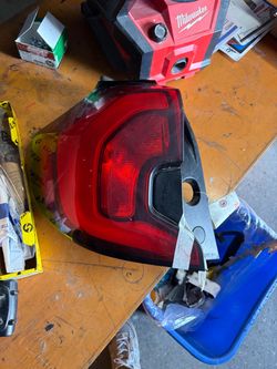 2018-22 gmc terrain left taillight