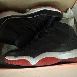 Air Jordan 11 Retro bred