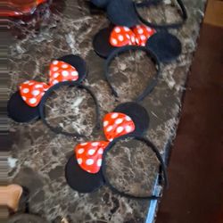 9 Mickey & Minnie Mouse Ears 