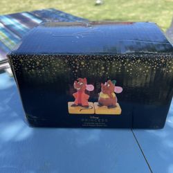 Disney Jaq And Gus Salt & Pepper Shaker 
