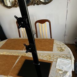 Dual Vertical Monitor Mount 