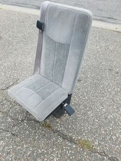 Jump seat used in a 2004 Suburban