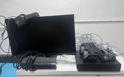 Xbox One X And Monitor