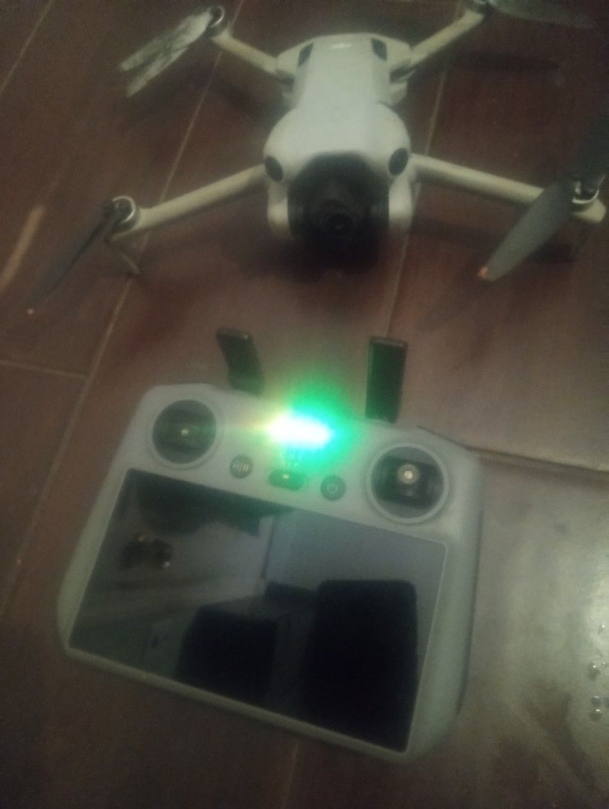 DJI Mini 4 Pro Drone