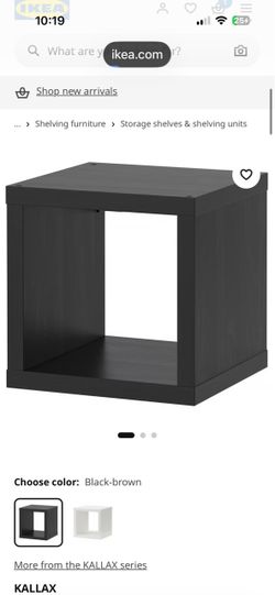 Single black cube shelf