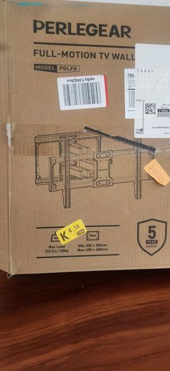 Full motion tv wall mount