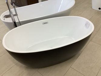 59” bathroom freestanding bathtub matte  white interior matte black outside new center drain ready for pick up today