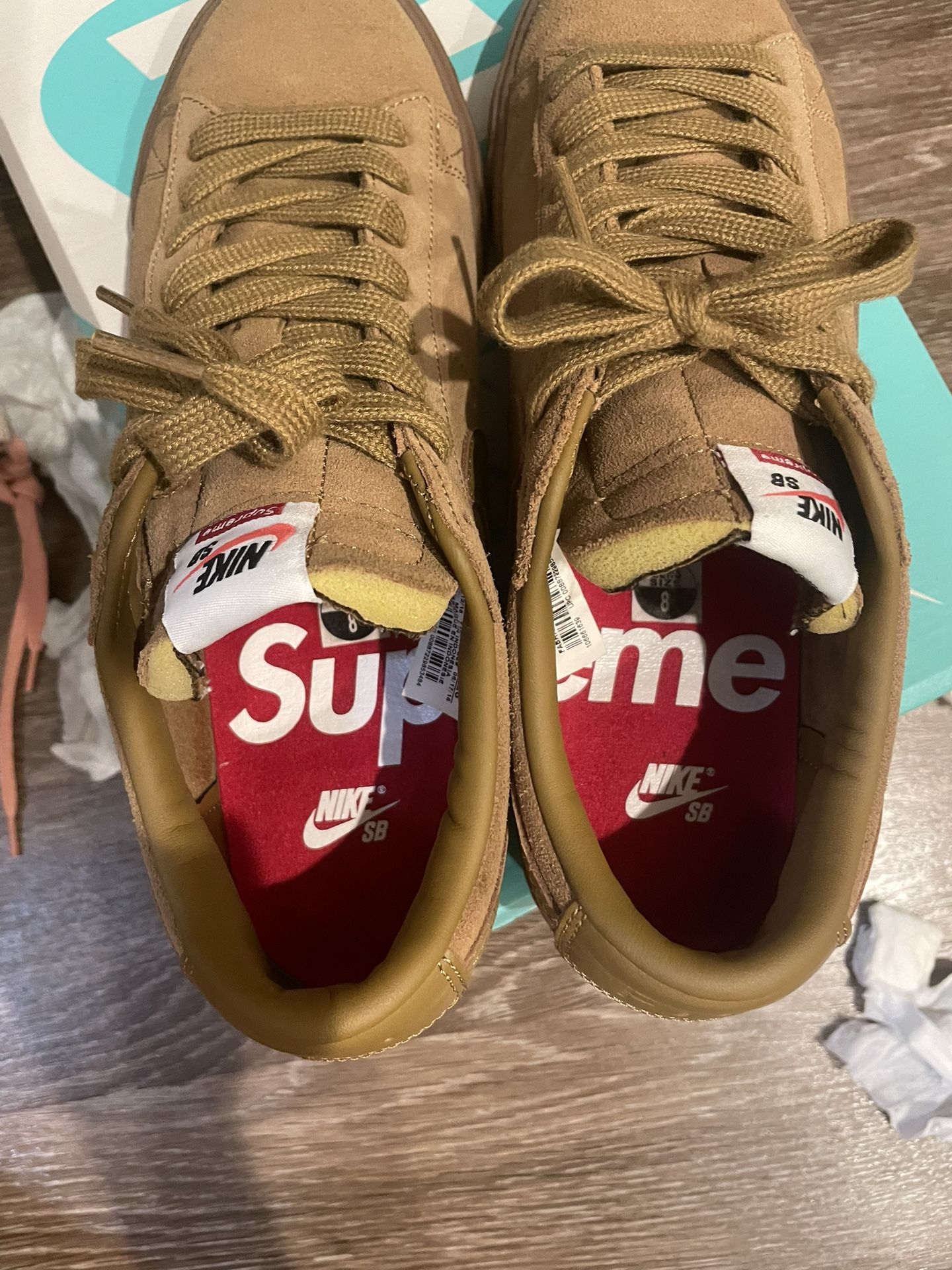 Supreme Nike Sb