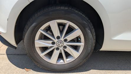 15" 5x112 VW Golf alloy wheels witb tires