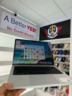 MacBook m3 pro 14 inch $50 DOWN