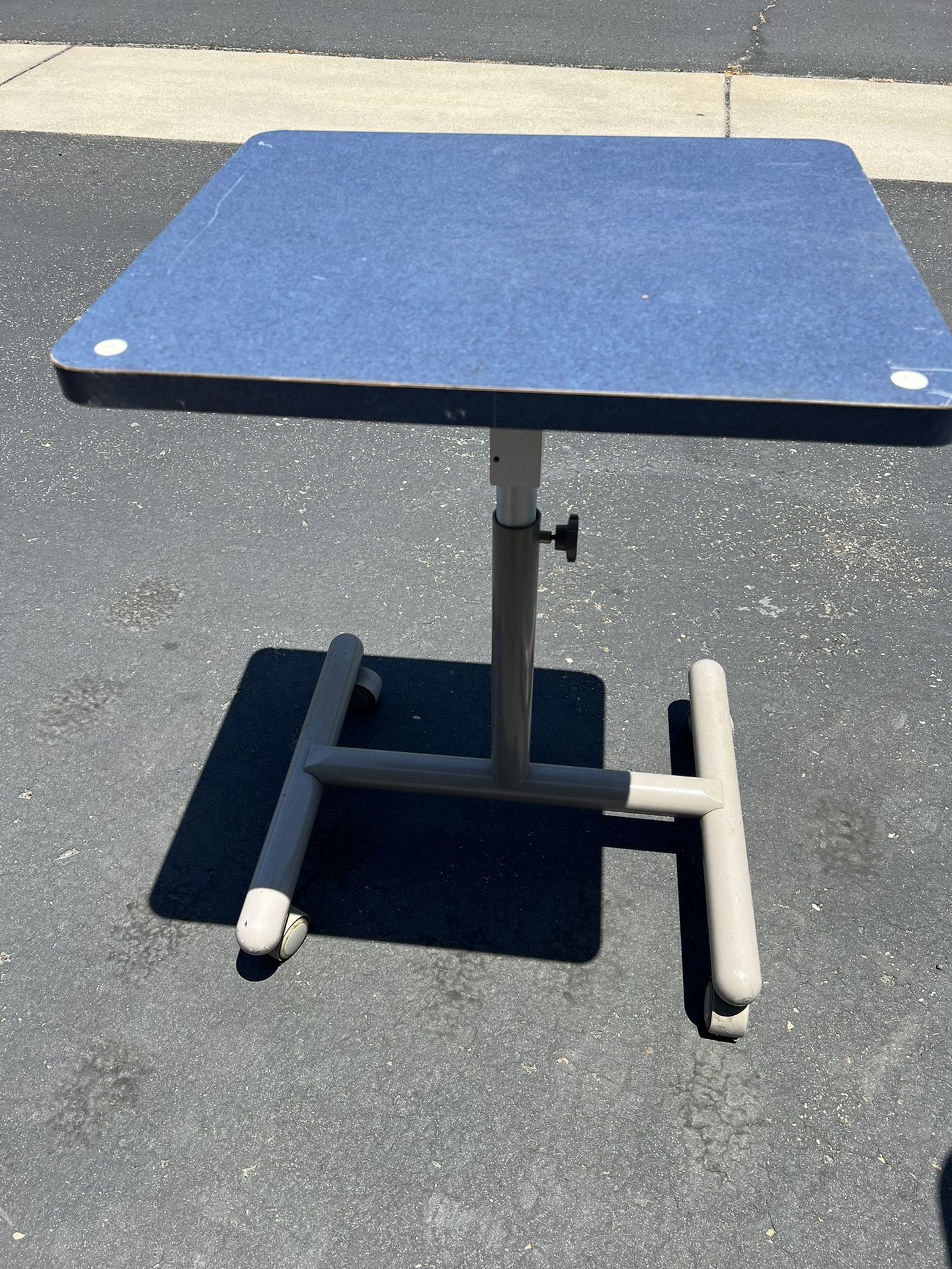 Table To Carry Machinery Around